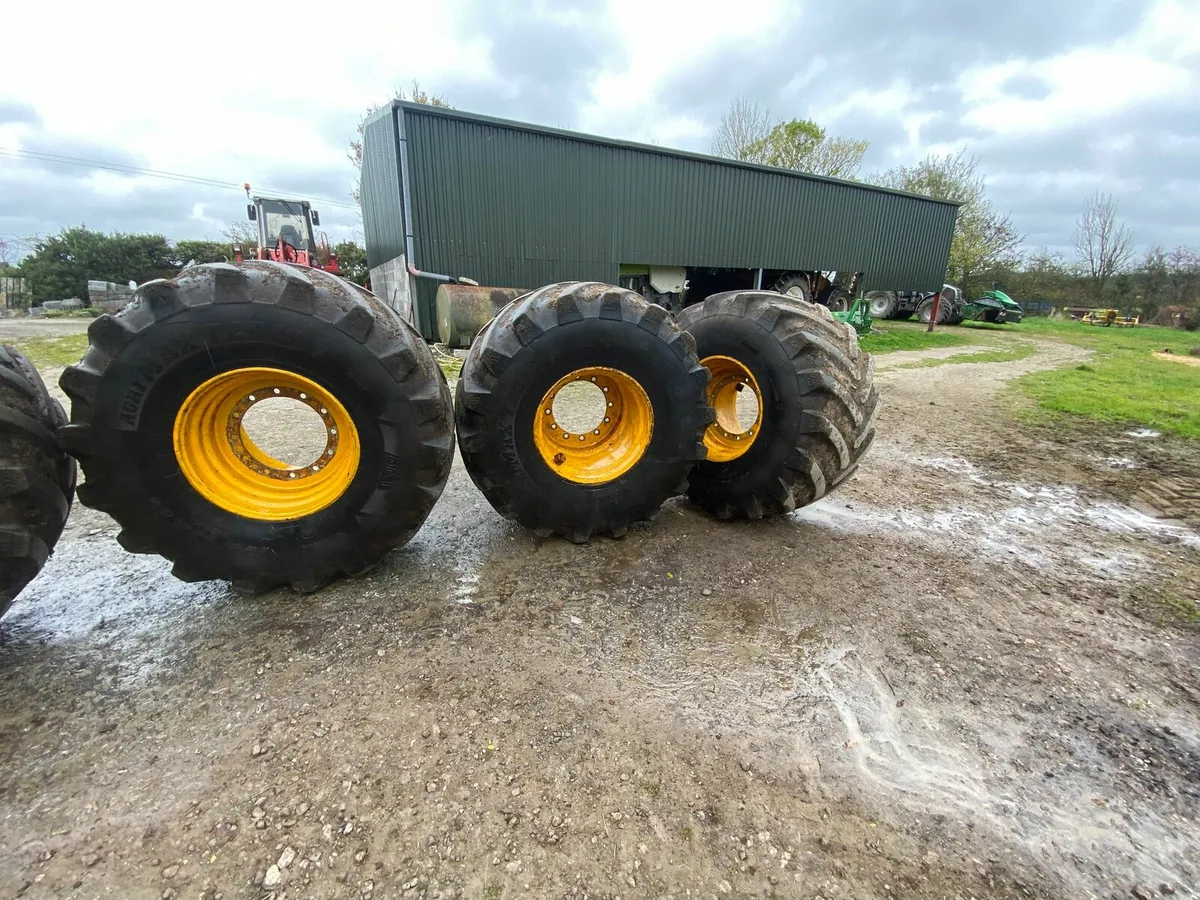 Jcb rims and tyres - Image 4