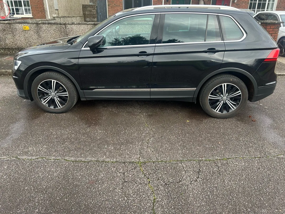 VW Tiguan - Image 2