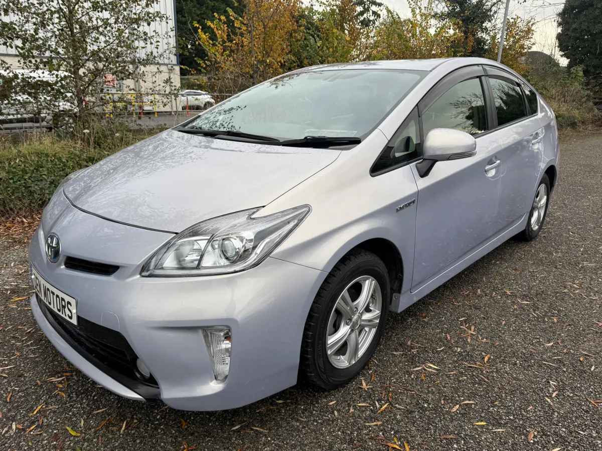 Toyota Prius low milege!!! - Image 2