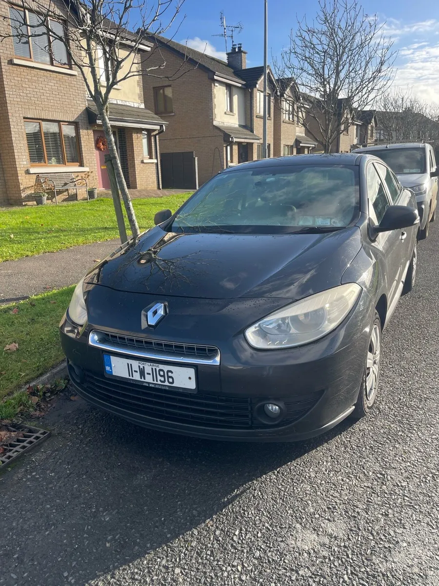 Renault Fluence 2011 automatic - Image 2
