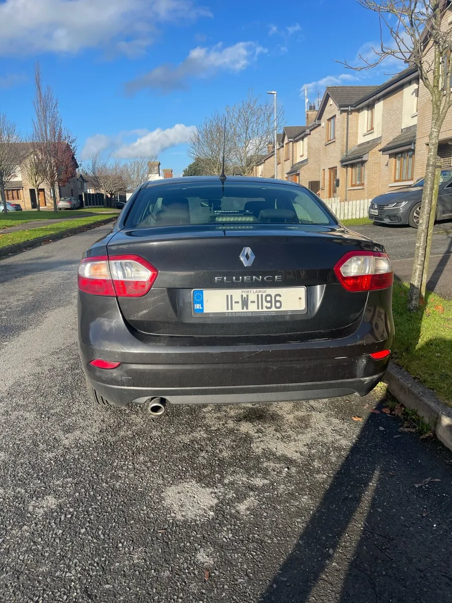 Renault Fluence 2011 automatic - Image 4