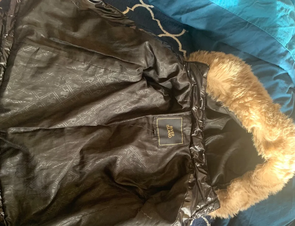 Girls coat age 7-8 River Island - Image 4