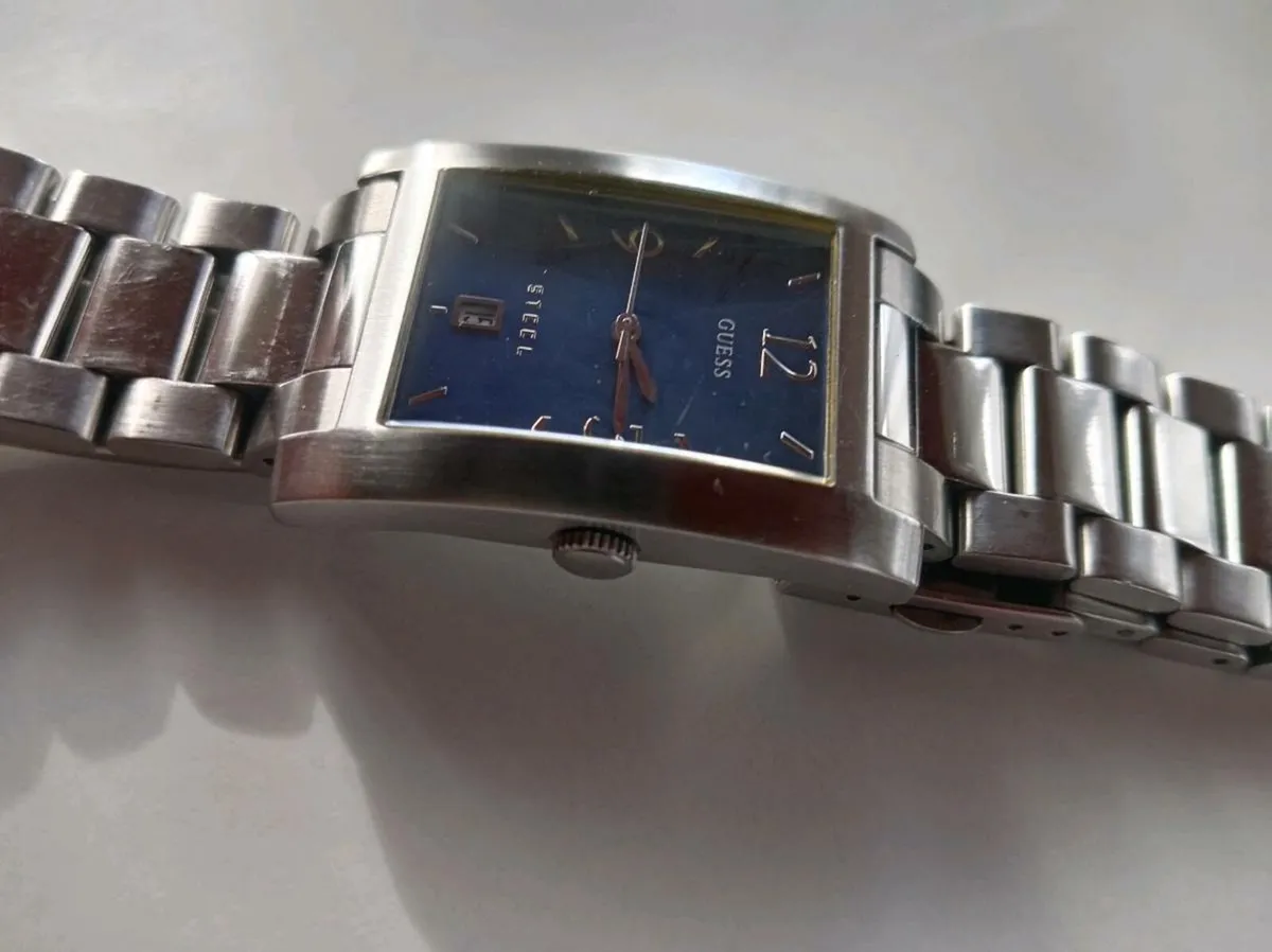 Genuine Guess gents watch - Image 3