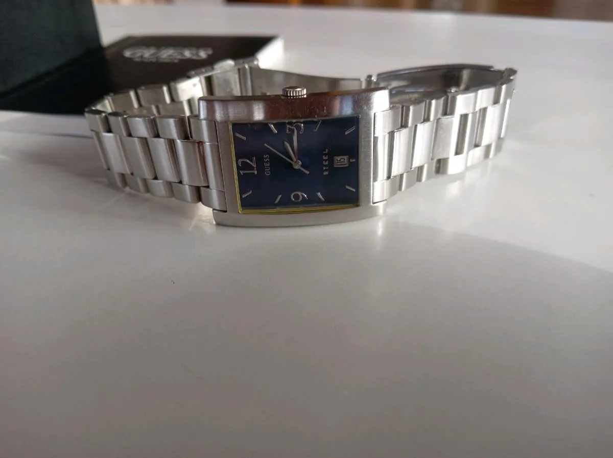 Genuine Guess gents watch - Image 4