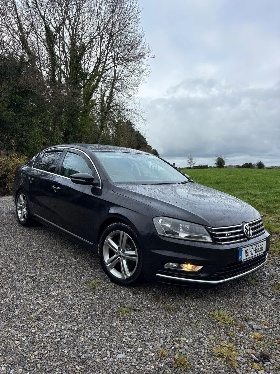 Volkswagen Passat R line - Image 1
