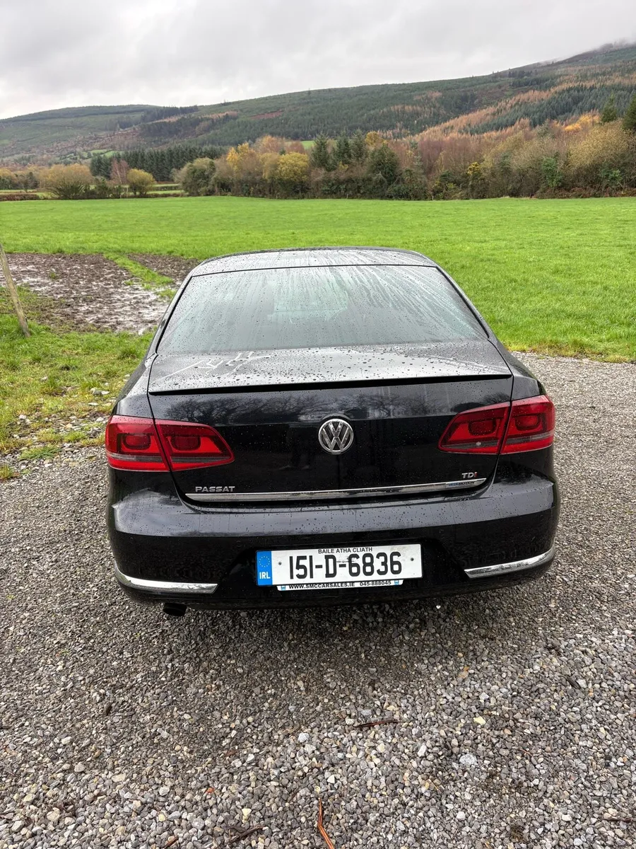 Volkswagen Passat R line - Image 4