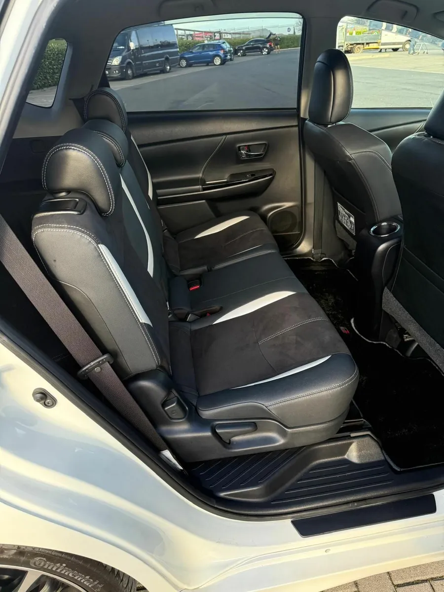 192 Toyota Prius,7 Seater, GR SPORTS - Image 2