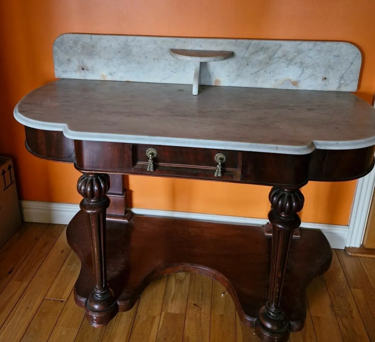 Beautiful Antique Vanity Unit - Image 3