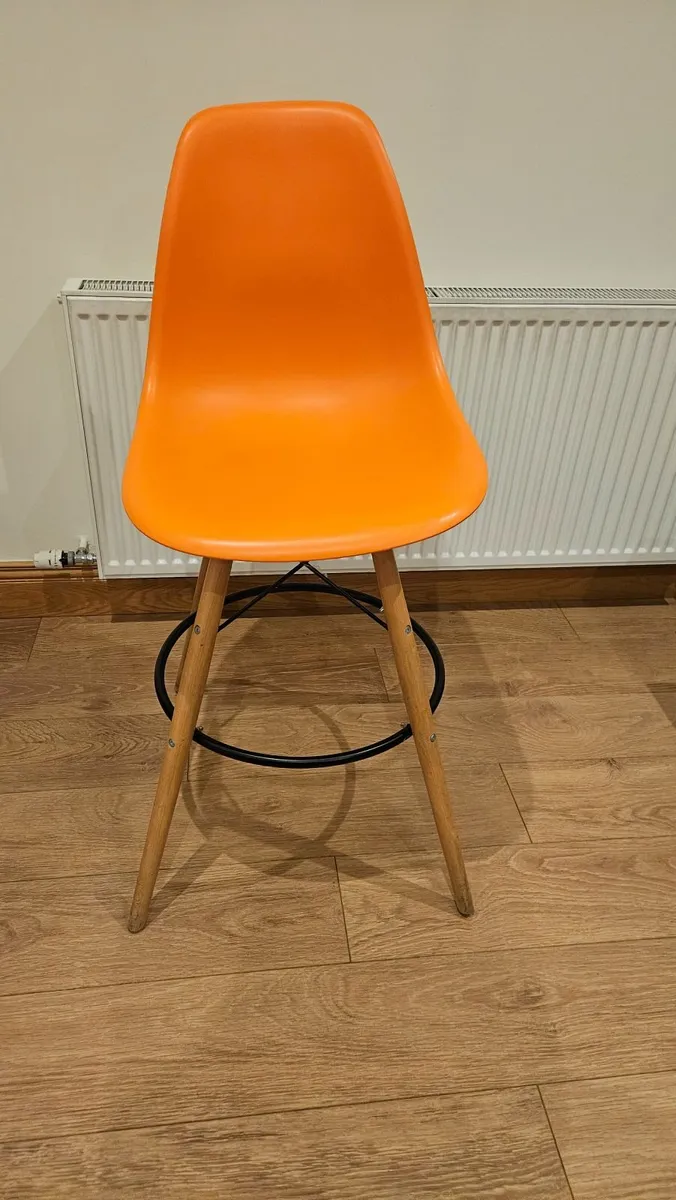 Free Stool - Image 1