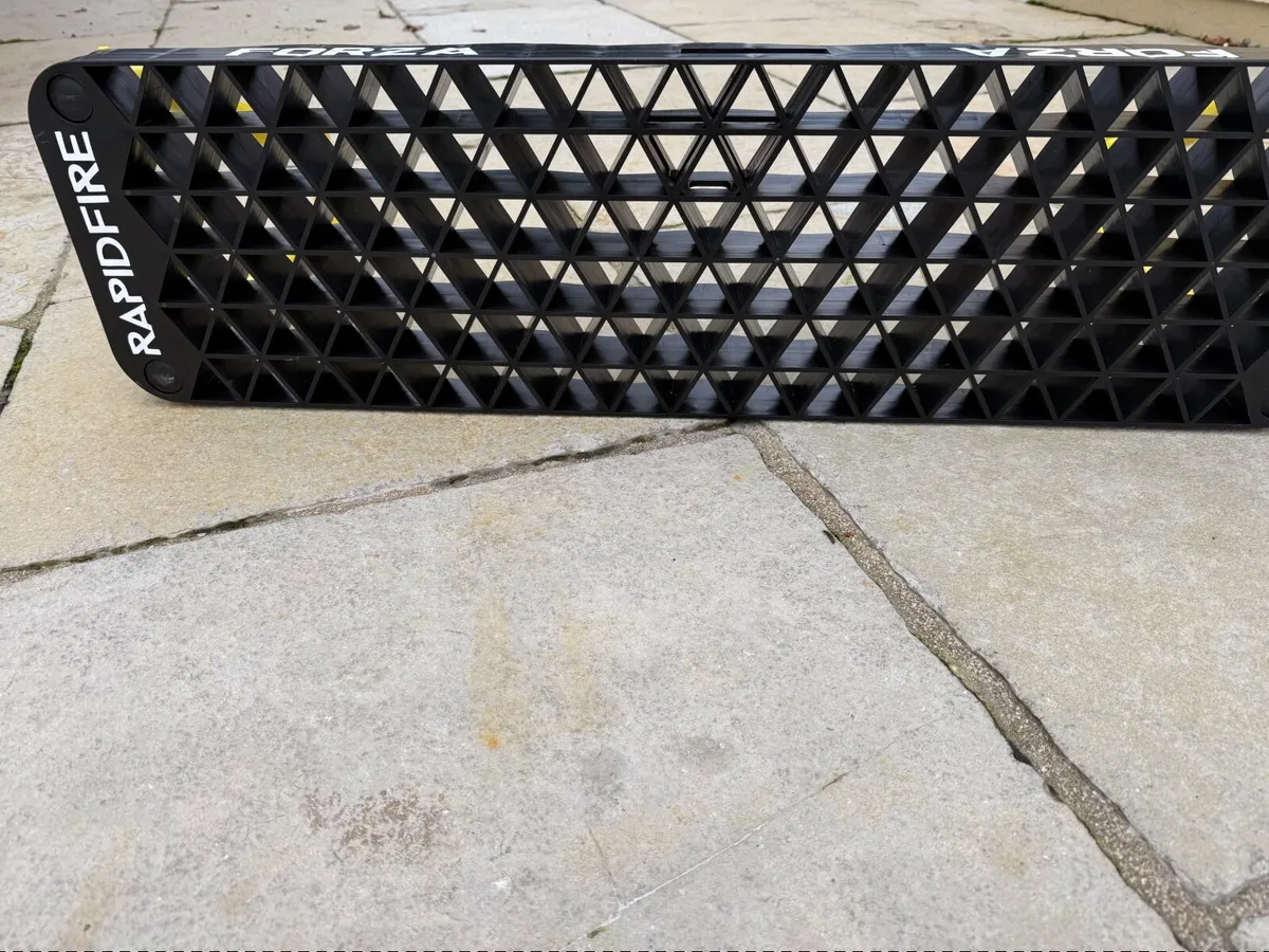 SOCCER RAPIDFIRE WAVE REBOUND BOARD [4-IN-1 DESIGN - Image 2