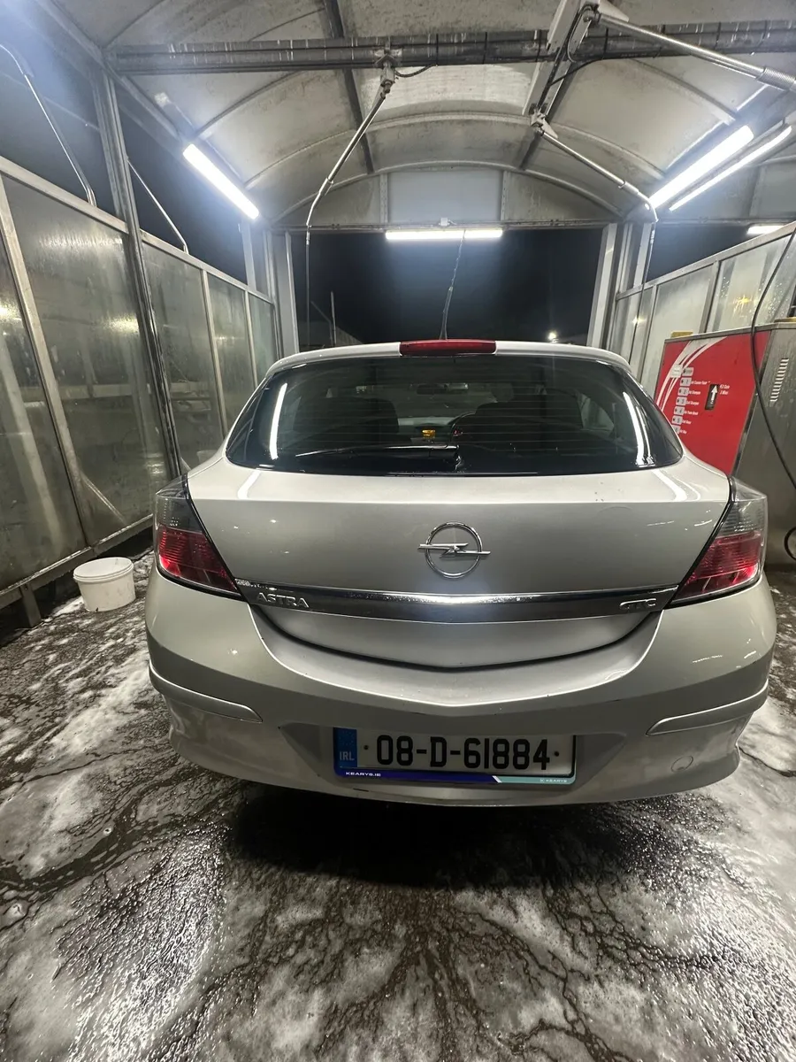 Opel Astra 1.4 GTC - Image 2