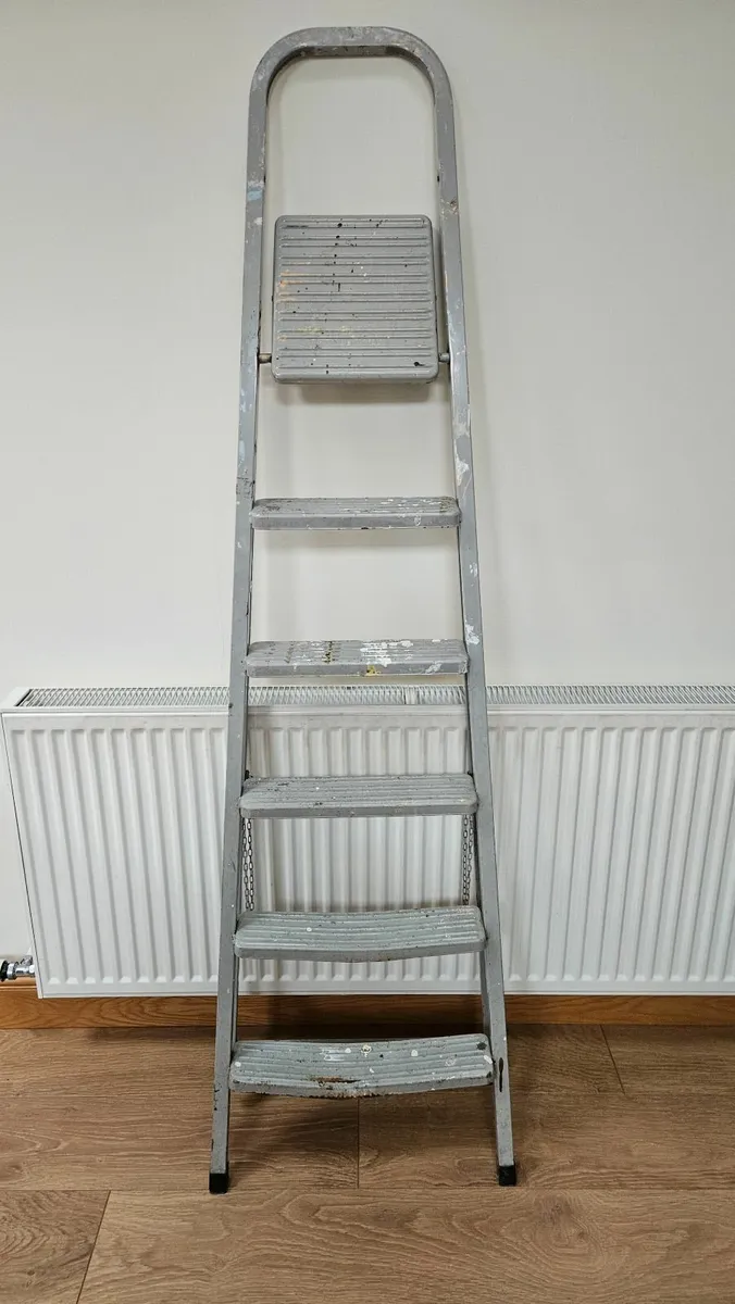 Ladder - Image 4