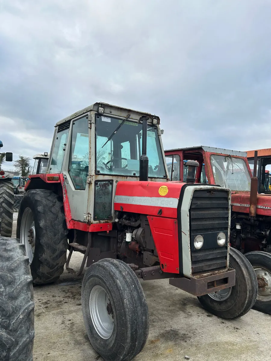 1986 Massey Ferguson 690 2wd - Image 1