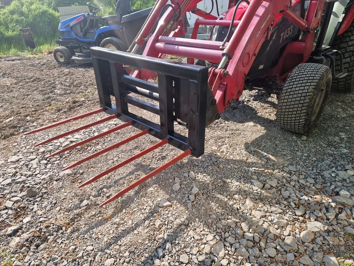 Bale spike - Image 3