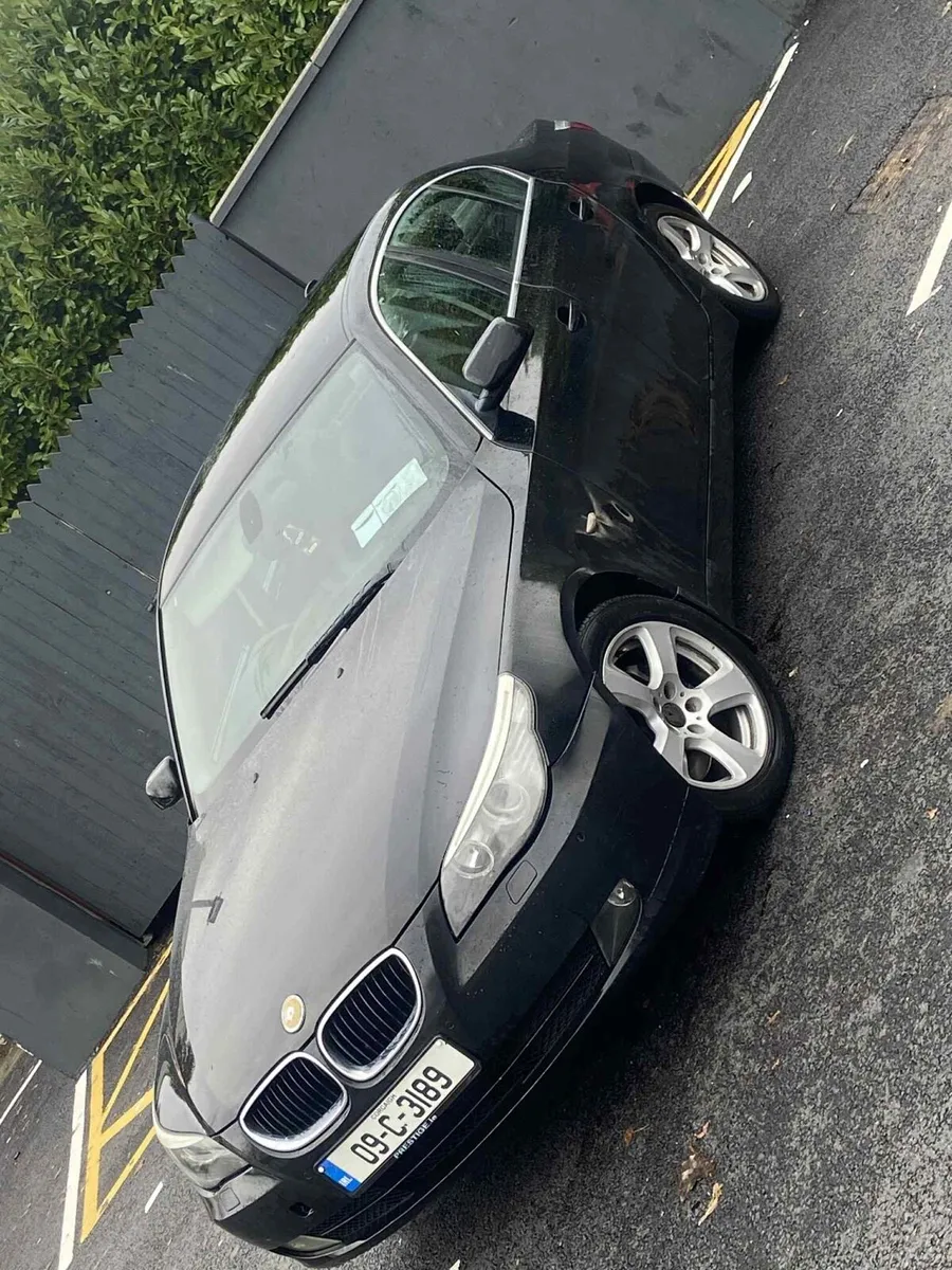 BMW 520D - Image 1