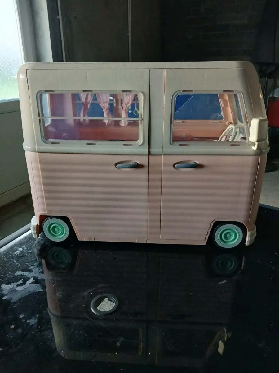 Barbie Campervan - Image 2