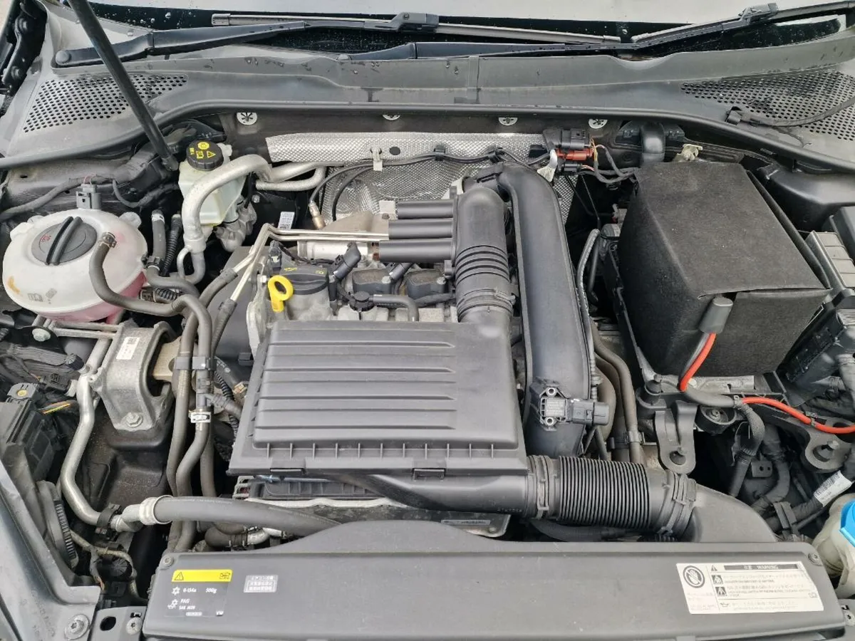 2015 Volkswagen Golf 1.2L Automatic - Image 3