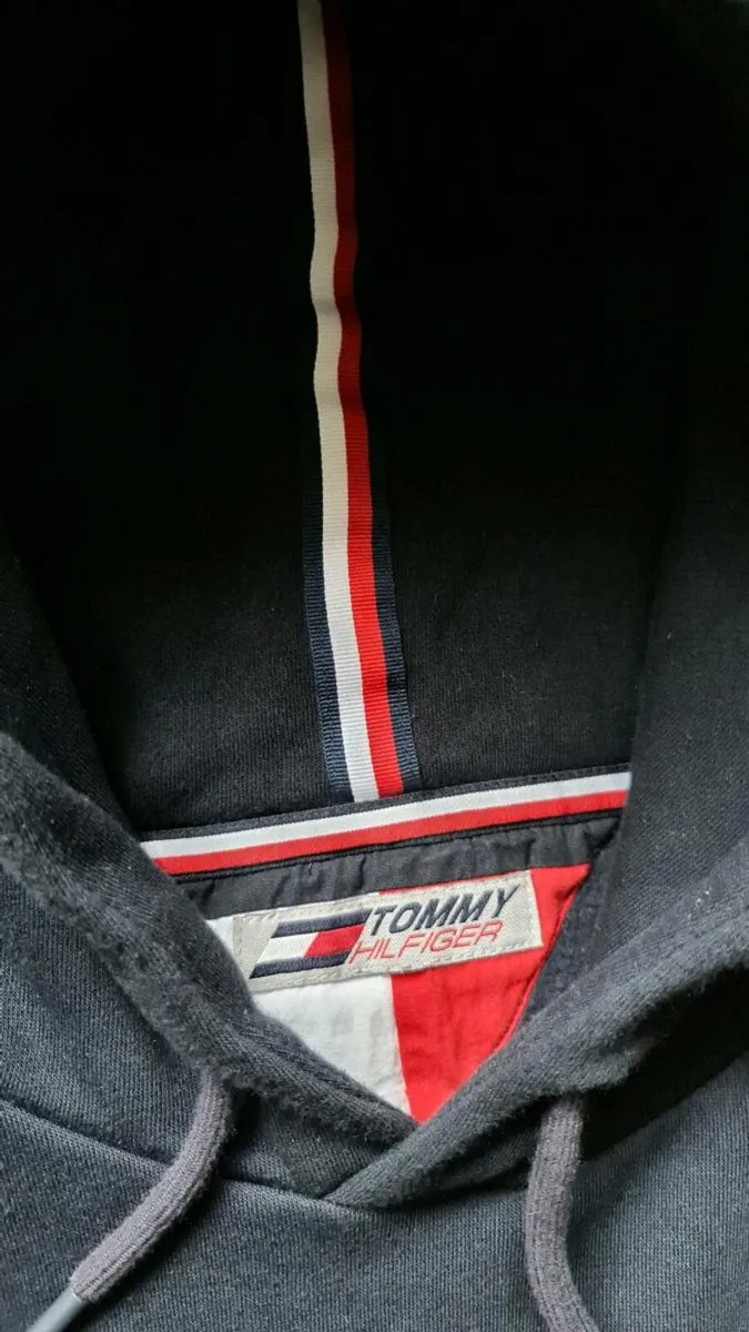Tommy hilfiger hoodie - Image 4