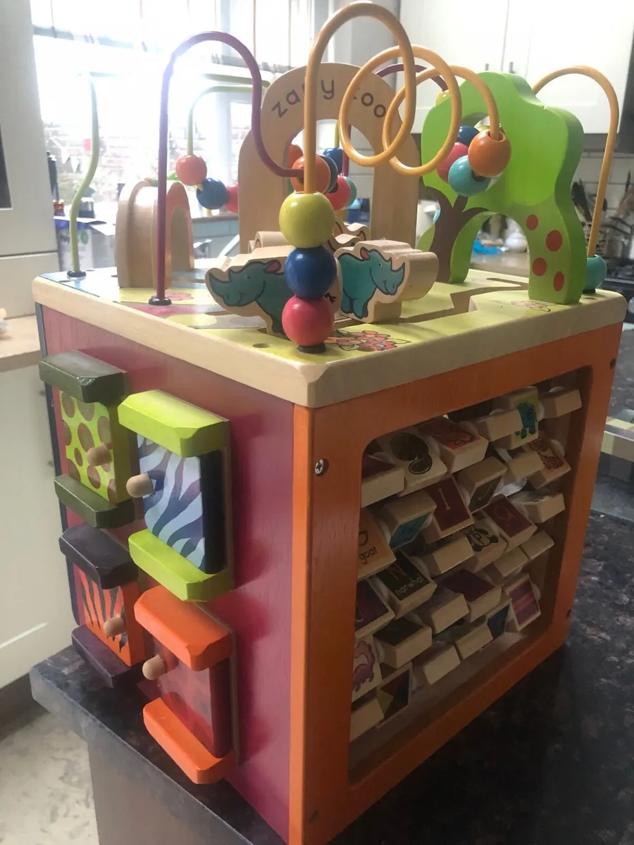 Kids activity cube - Image 2