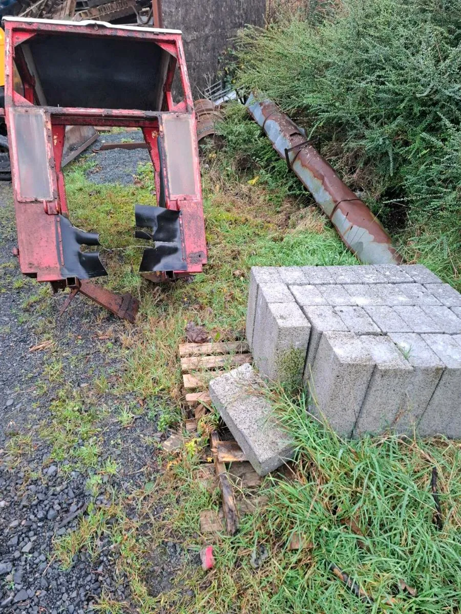 Massey ferguson cab - Image 2