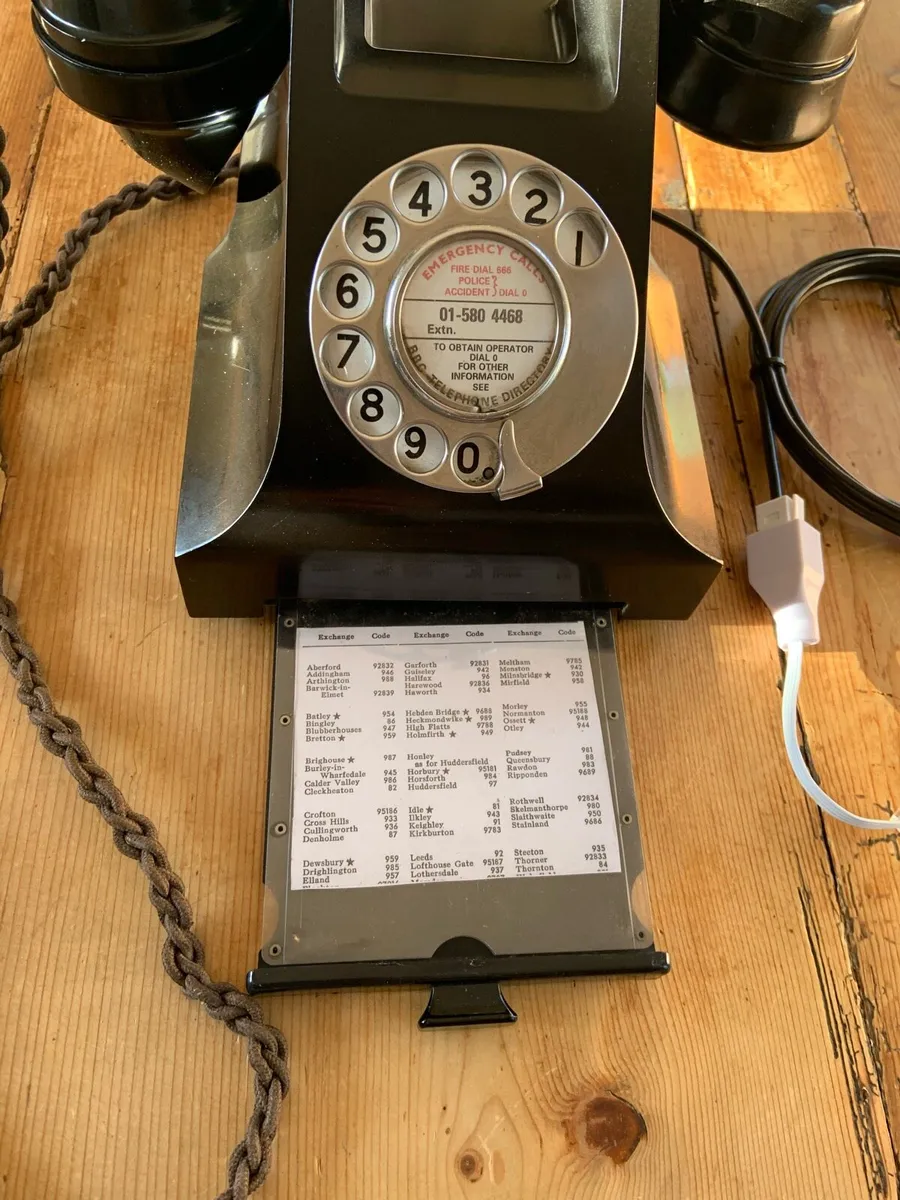 Bakelite Telephone 1940s GPO P&T WORKING - Image 3