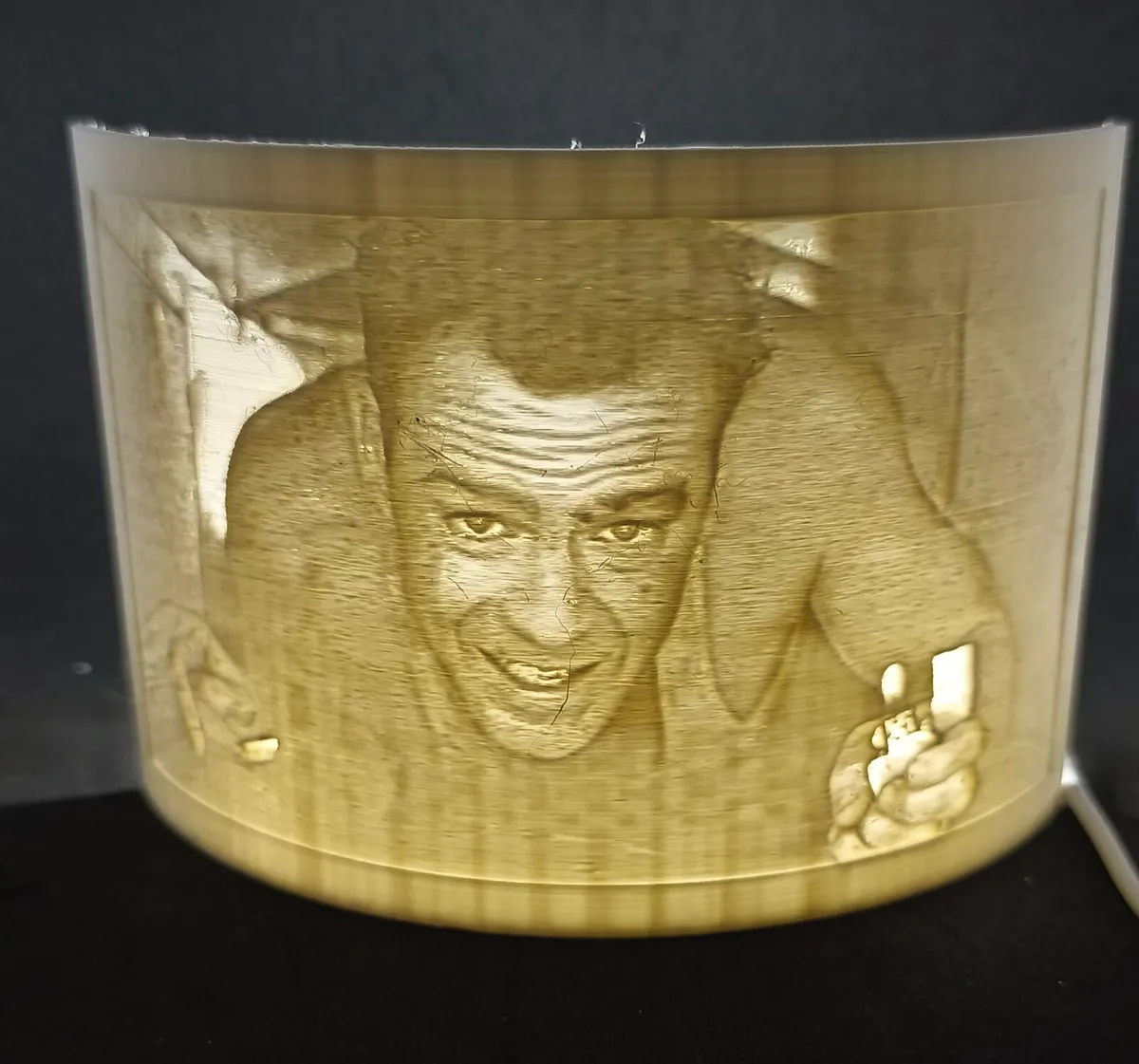 Turn Any Photo into a 3D LED Light Up Curved Litho - Image 3