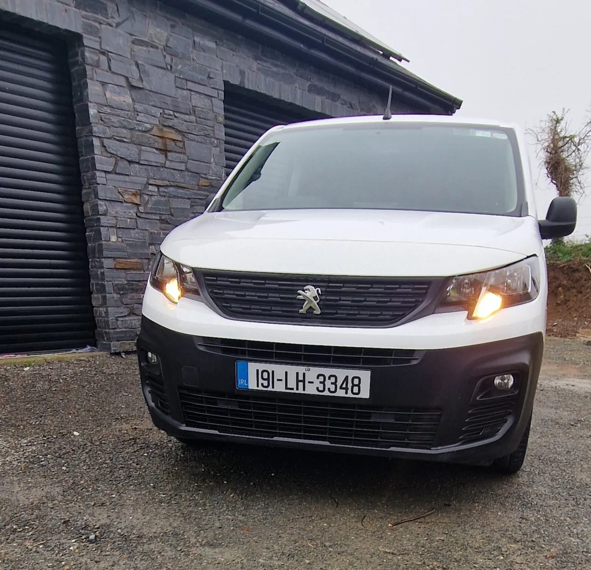 2019 Partner No VAT - Image 3