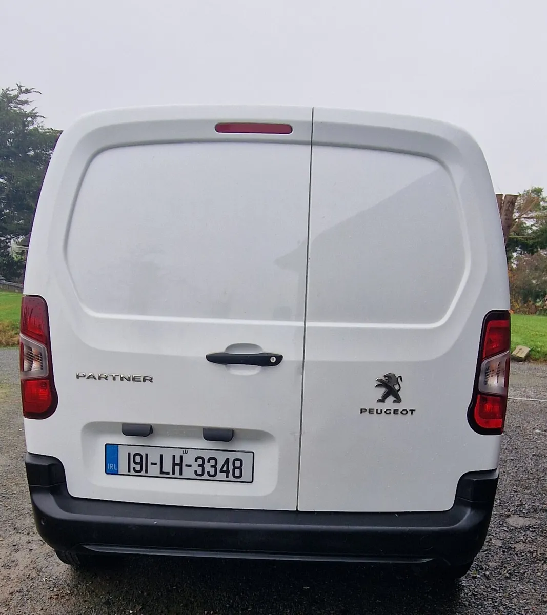 2019 Partner No VAT - Image 4