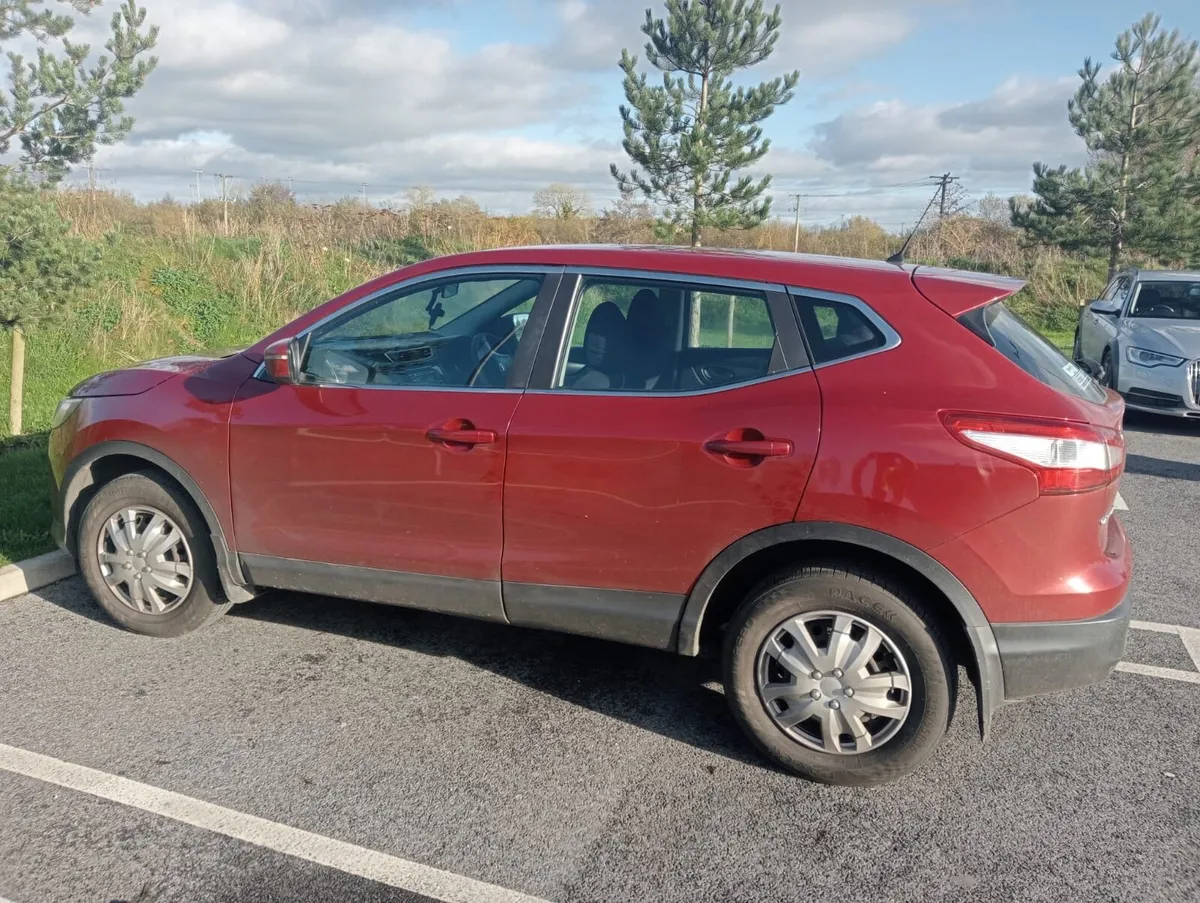 Nissan Qashqai 2015 - Image 2