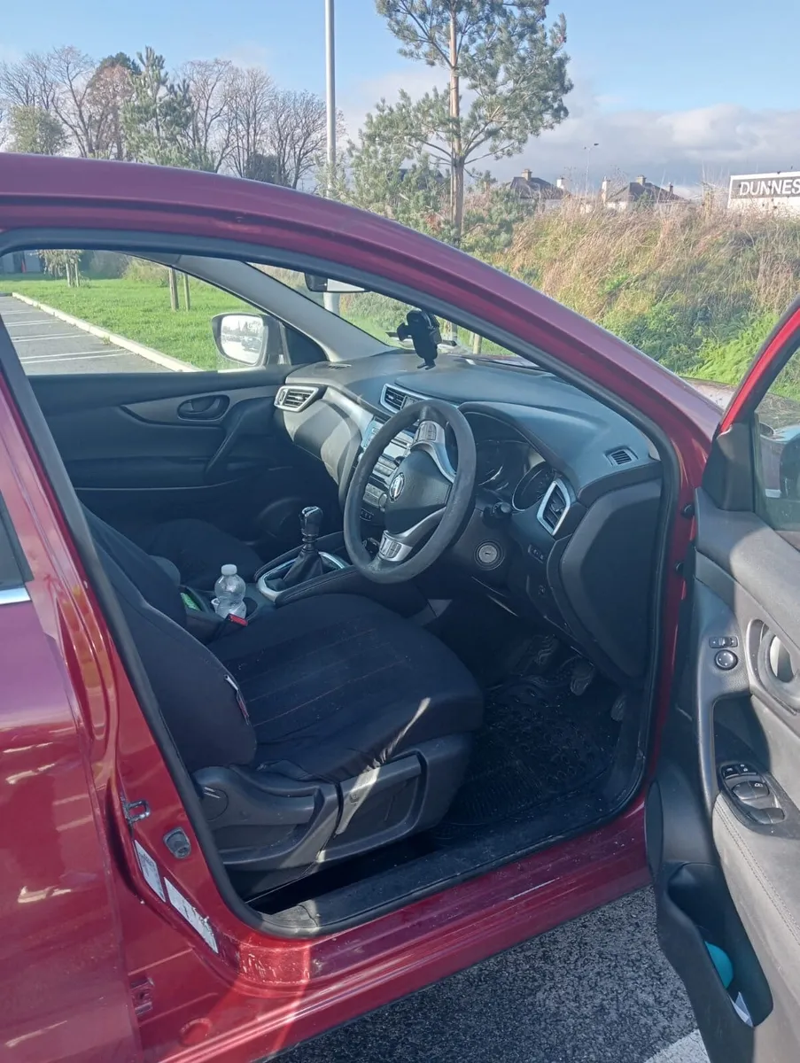 Nissan Qashqai 2015 - Image 4