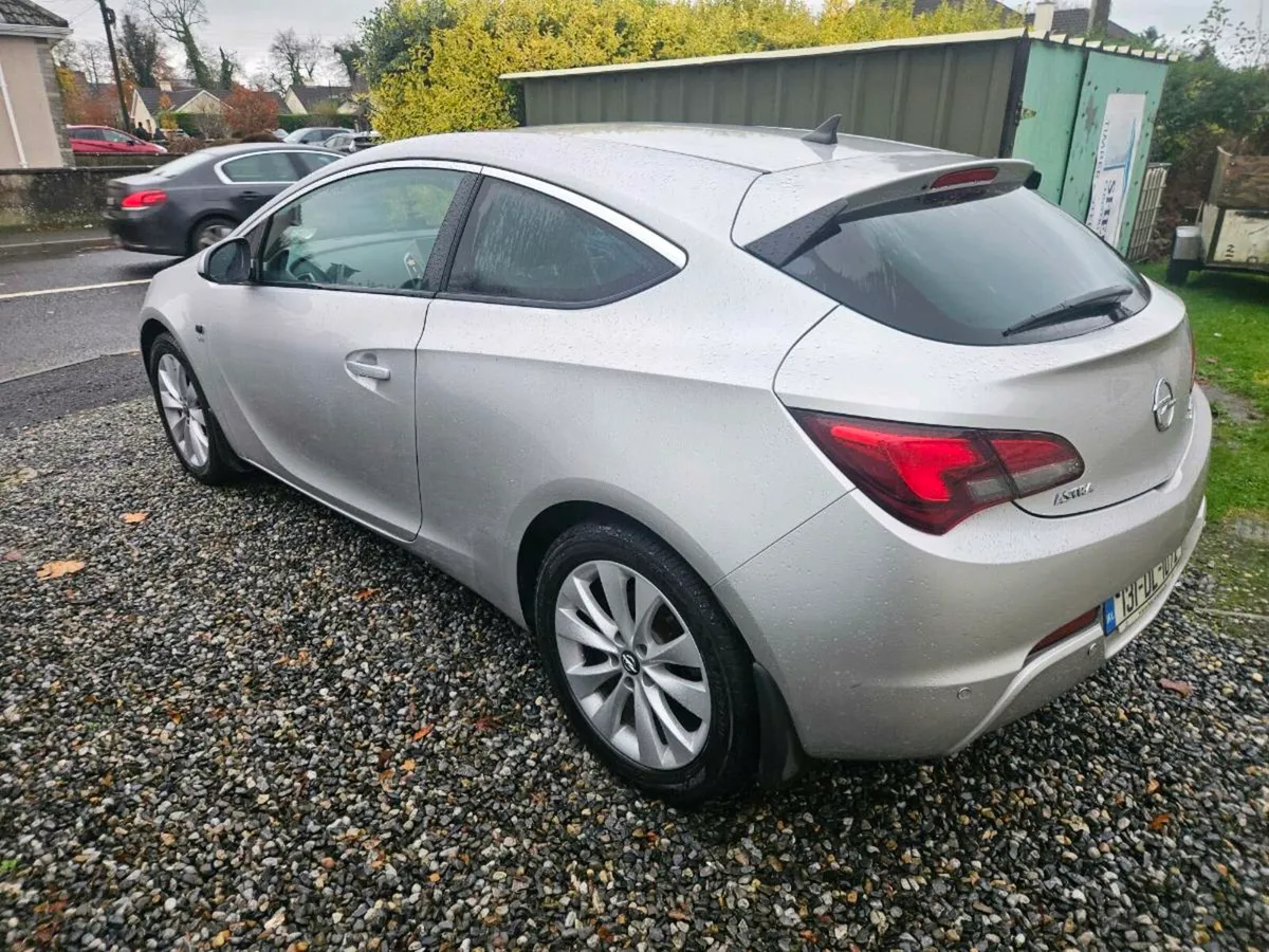Opel Astra gtc 1.7 - Image 4