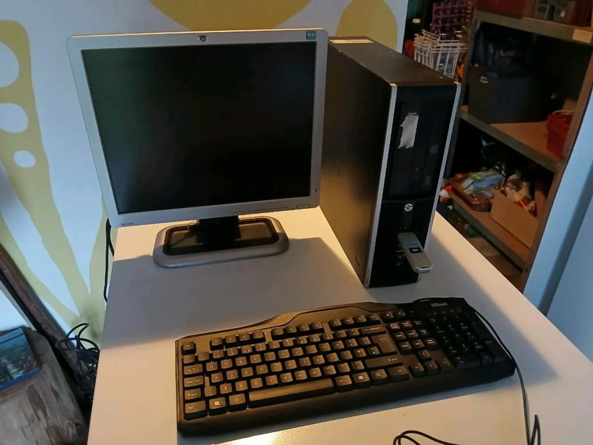HP Computer - Image 1