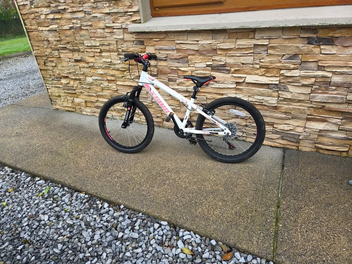 20 inch kids bike - Image 1