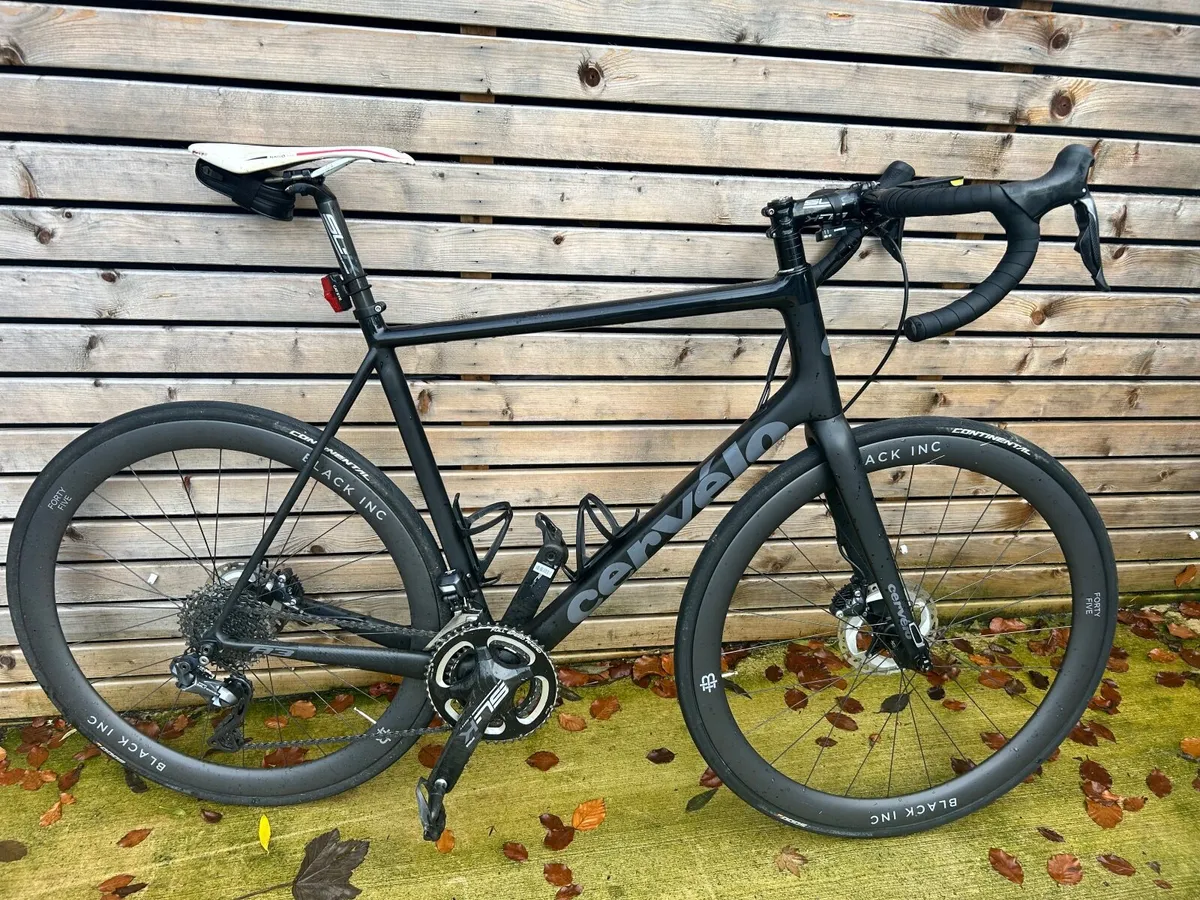 Cervélo R3 – Ultegra Di2 – Black Inc 45 Wheels - Image 1