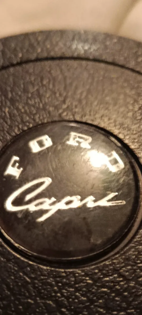 Ford Capri/escort MK1/MK2 centre cap horn button - Image 2