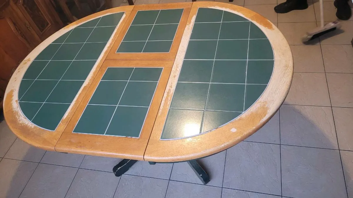 Kitchen Table - Image 4