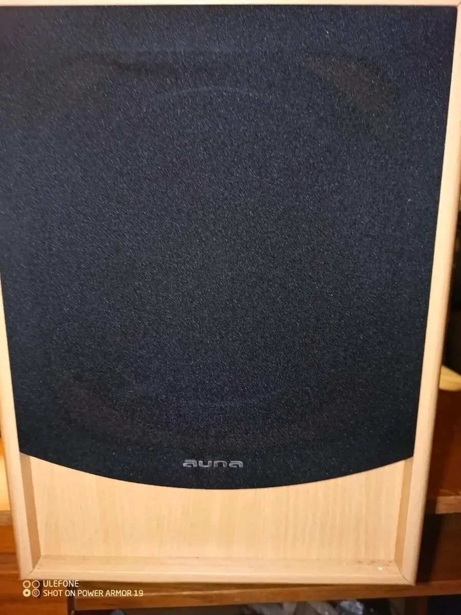 Auna powered surround sound bass speaker - Image 1