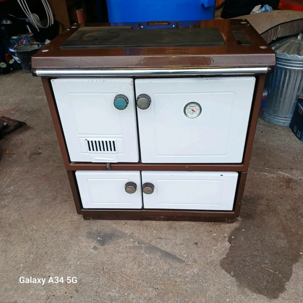 Stanley super 90 solid fuel Range - Image 1