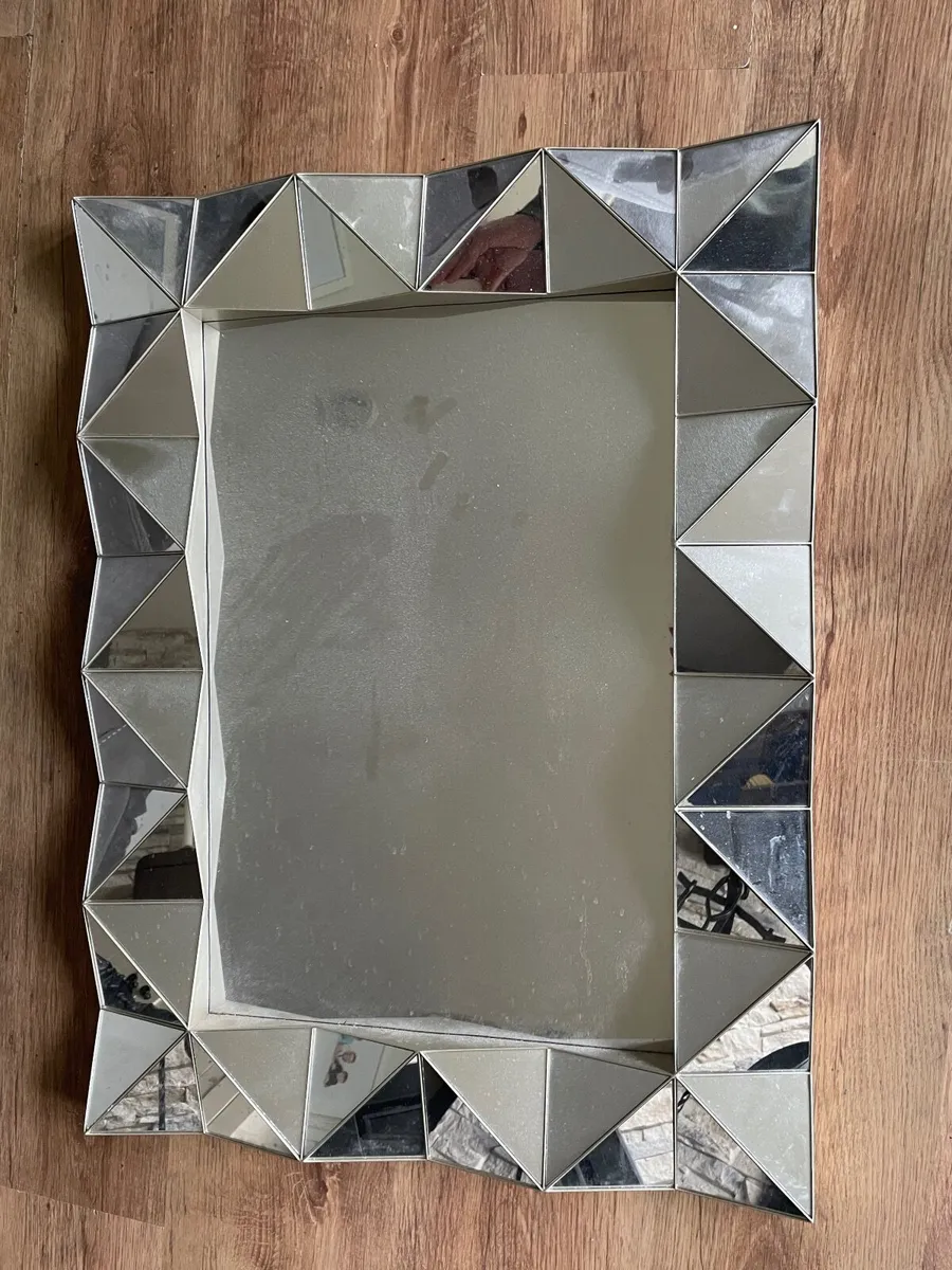 Geometric mirror - Image 1