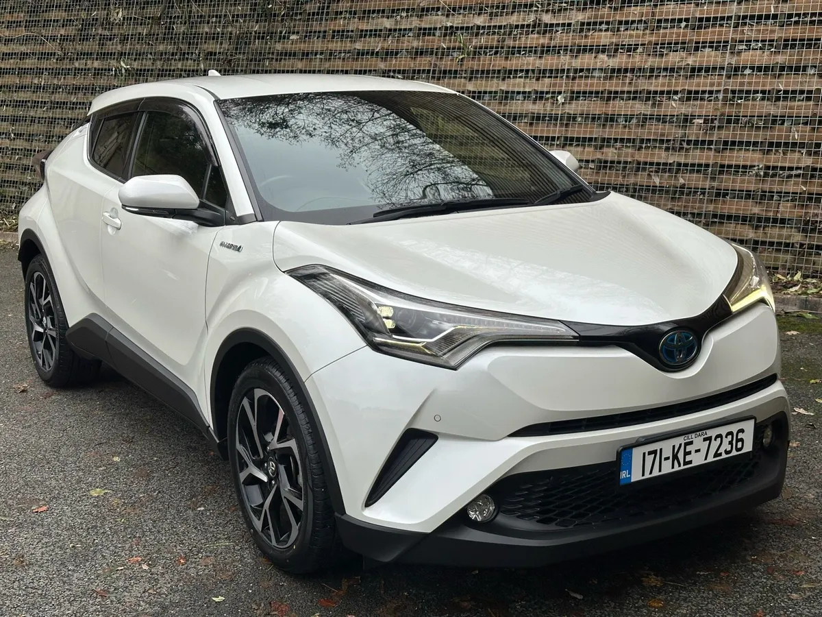 **HIGH SPEC** 171 Toyota CHR 1.8 HYBRID - Image 1
