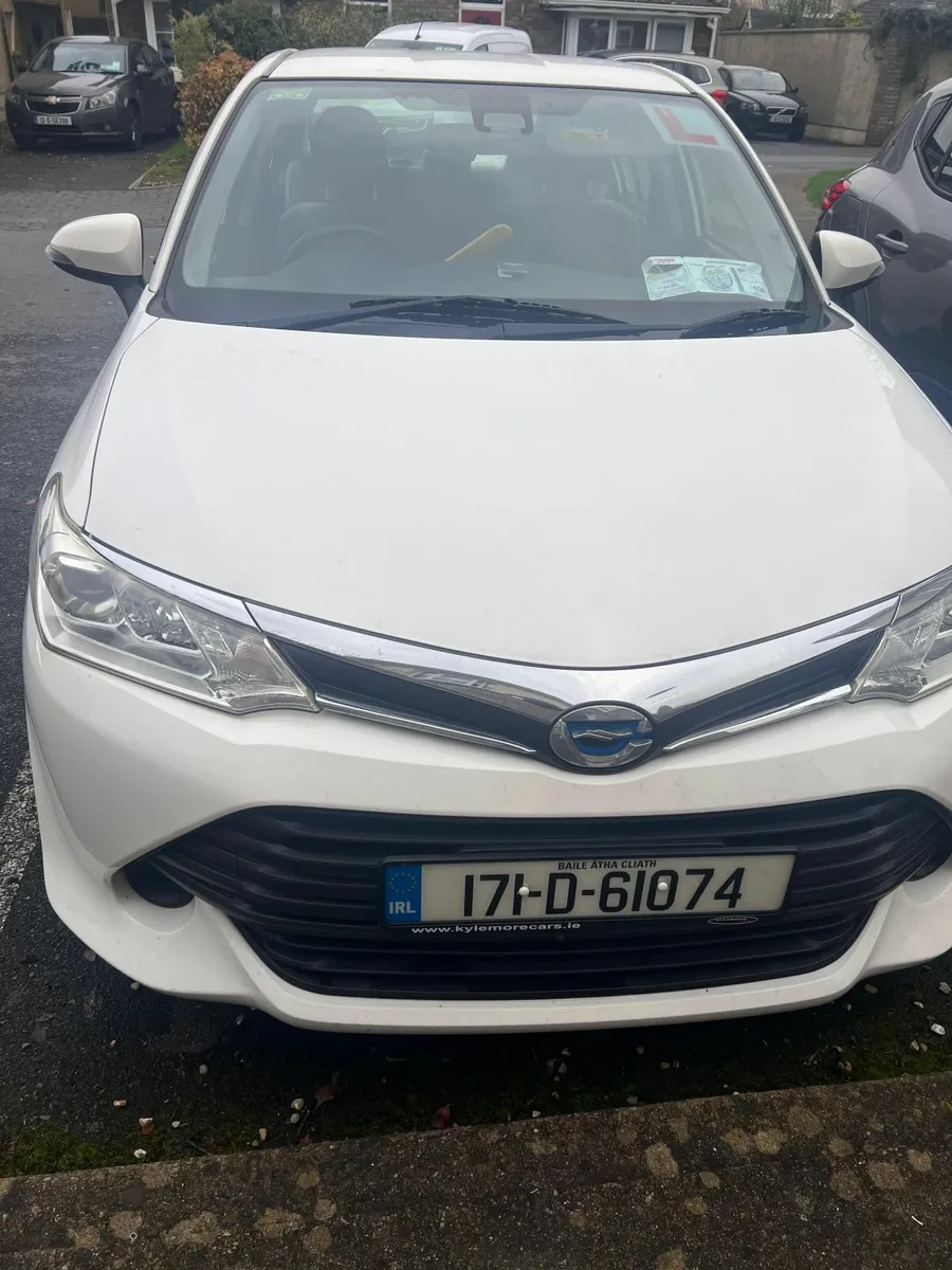 Toyota Corolla 2017 - Image 2