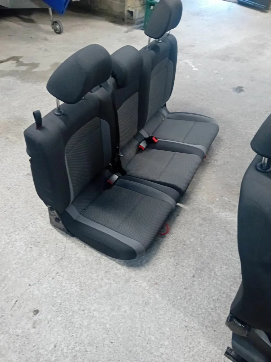 Volkswagen Amarok 2017 - Image 2