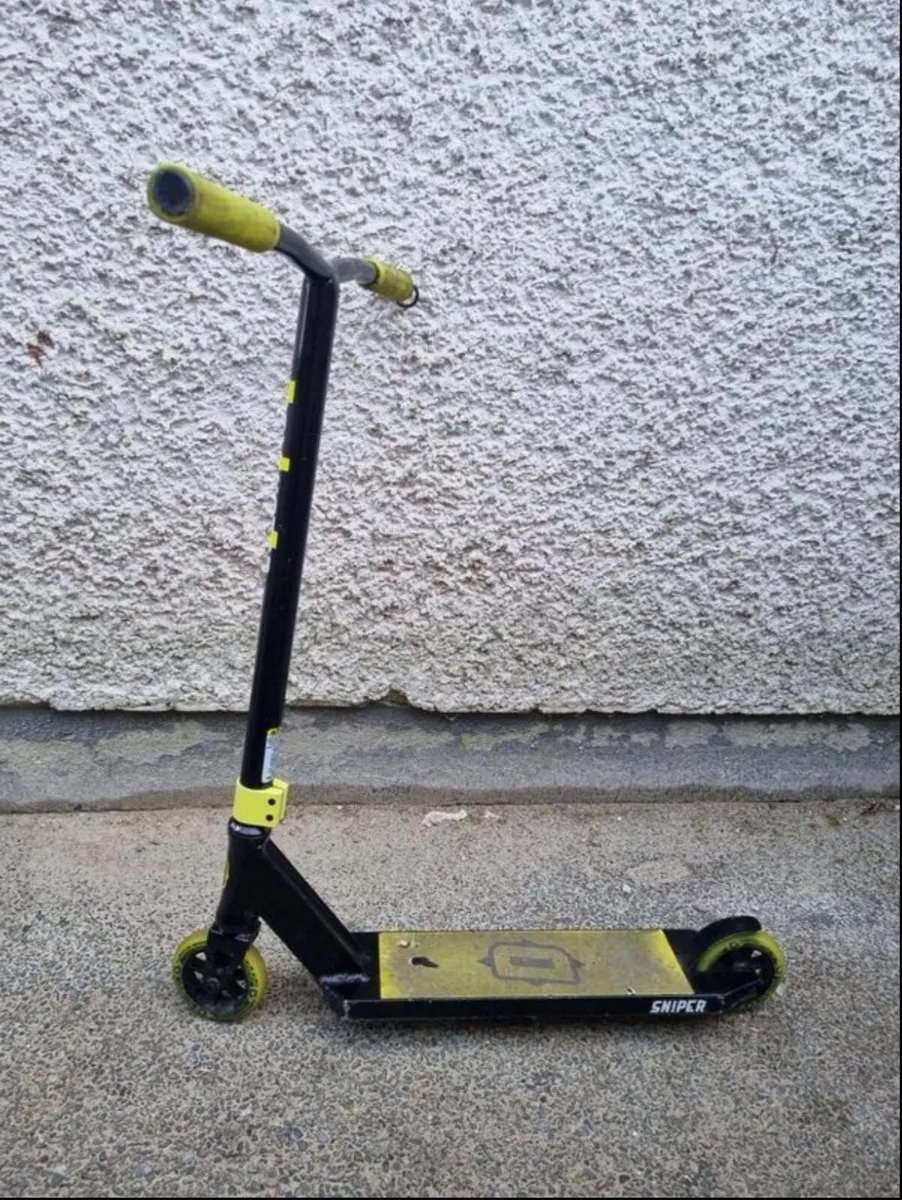 Scooter - Image 1
