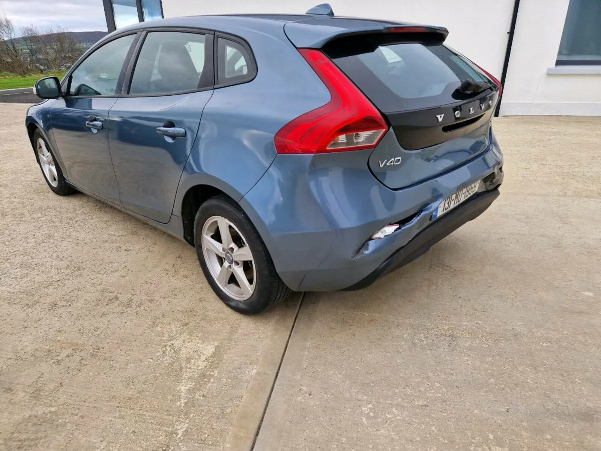Volvo v40 1.6 diesel - Image 3