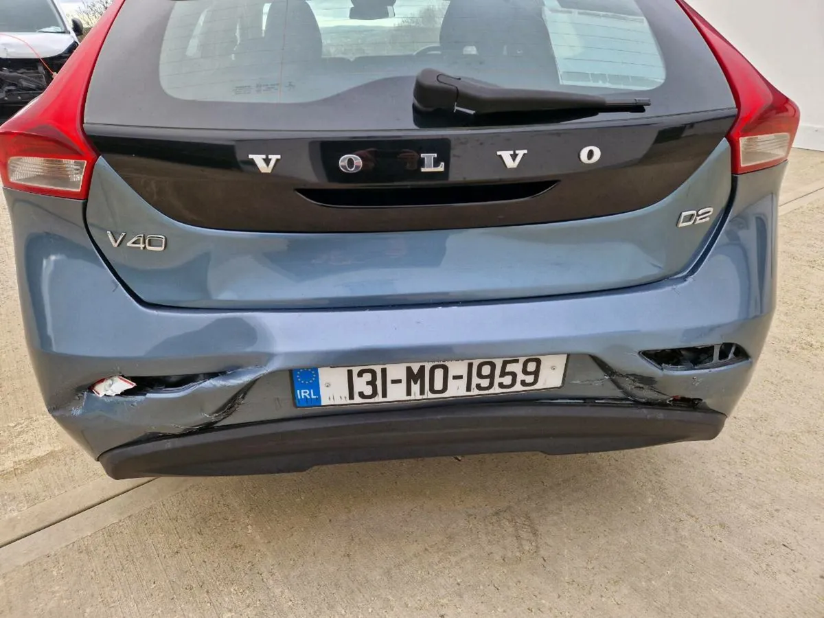 Volvo v40 1.6 diesel - Image 4