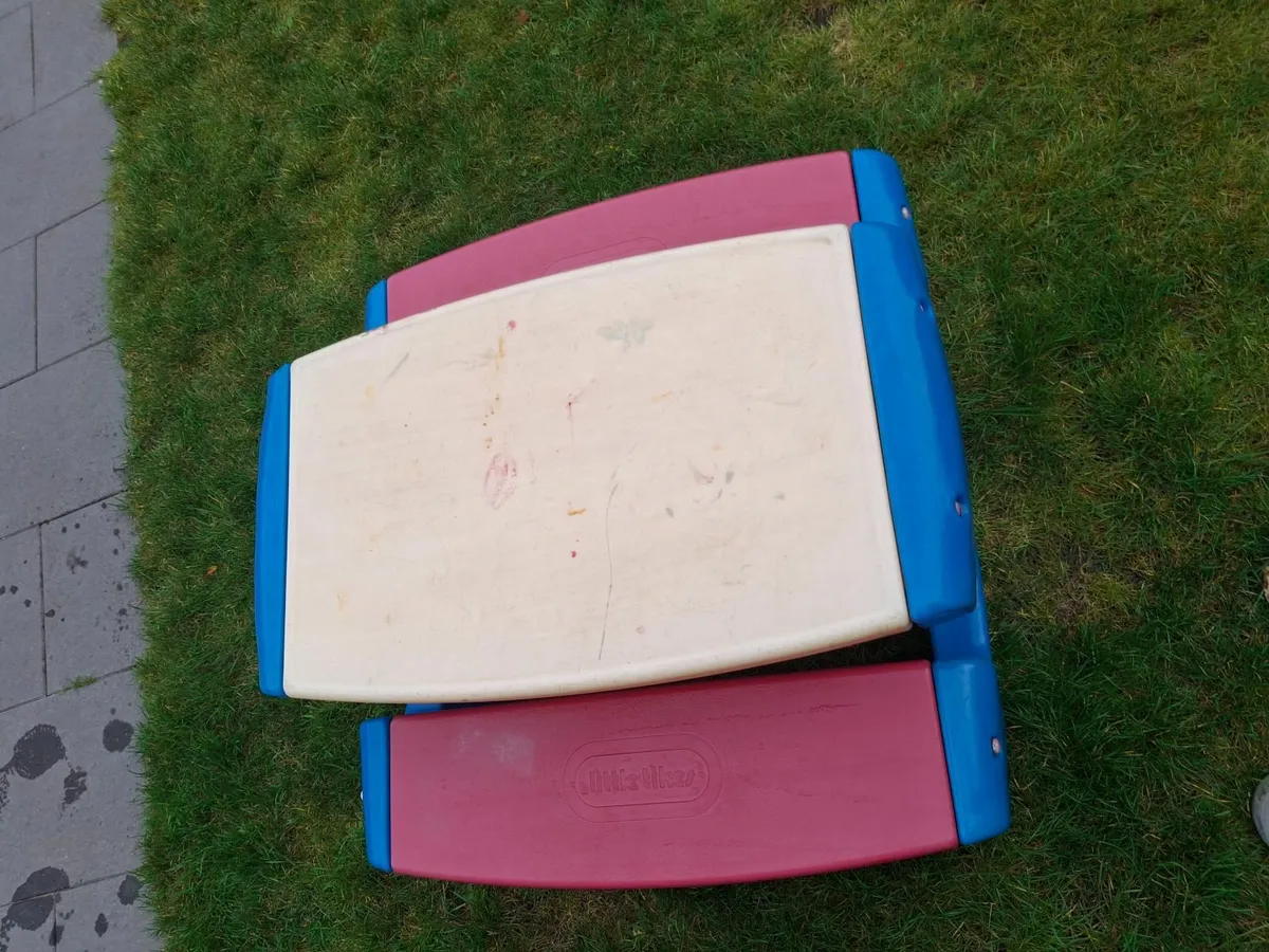 Little tikes picnic table - Image 2