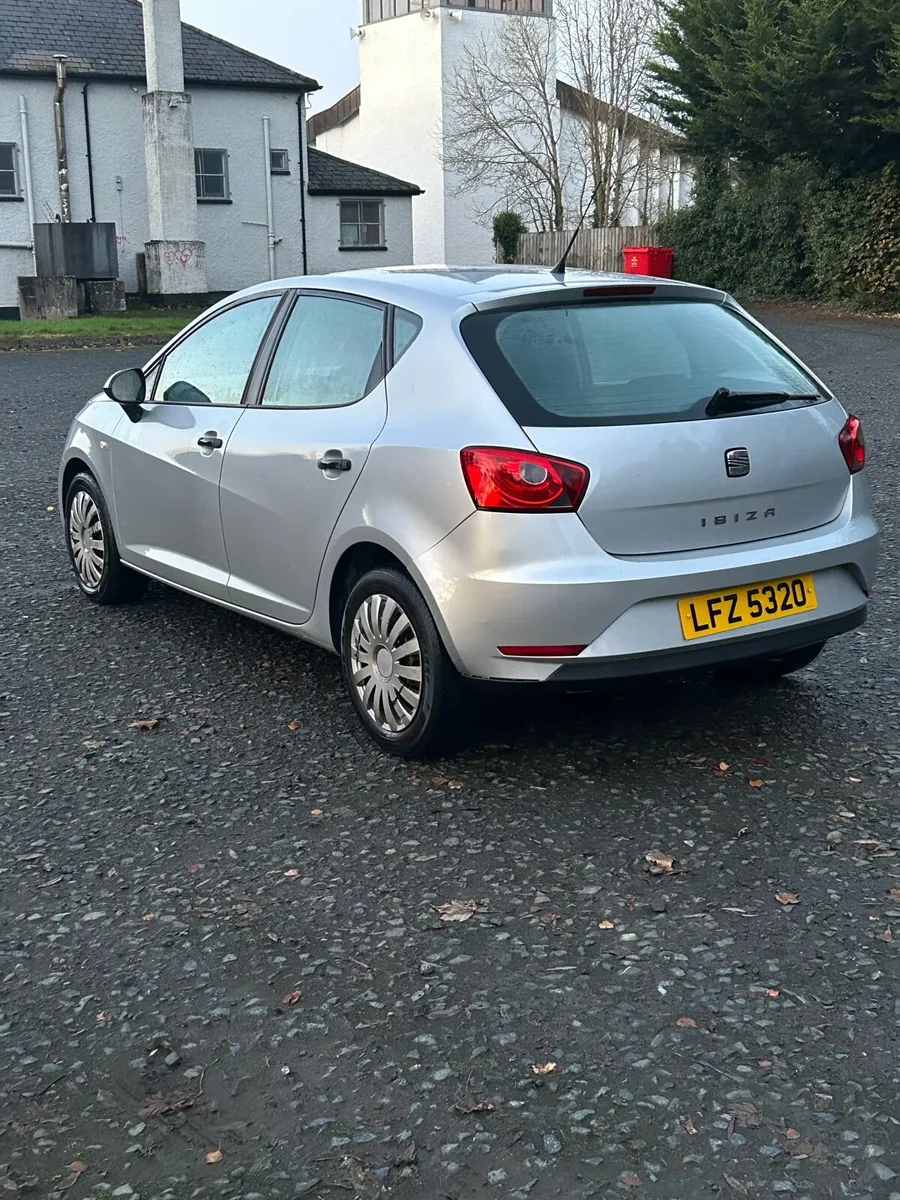 SEAT IBIZA 2012 - Image 2