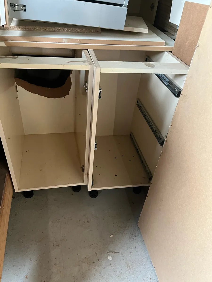 Used Kitchen units - Image 1