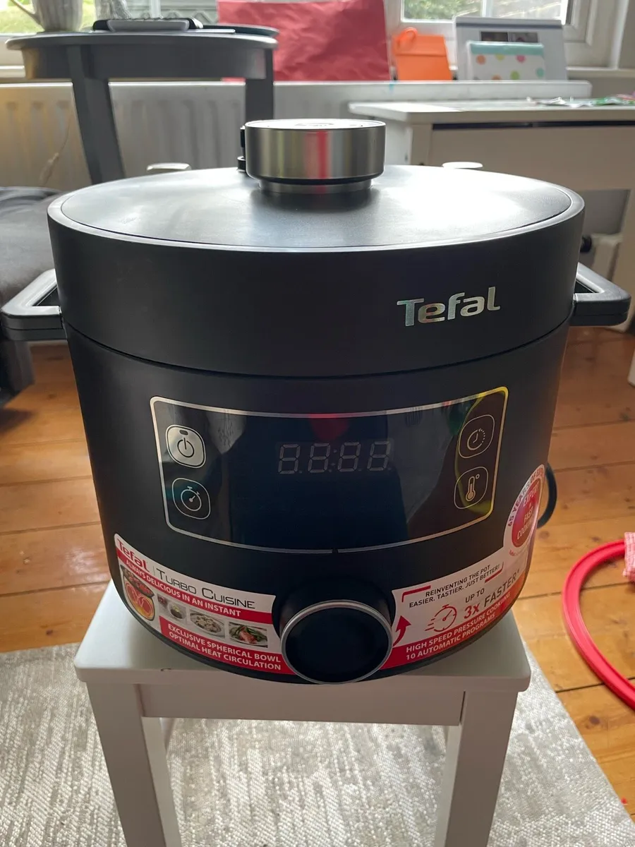 Tefal Turbo Cuisine Pressure Cooker - Image 1