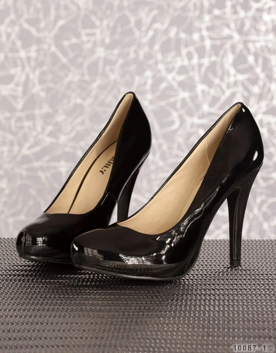 black lacquered heels size uk 2 - Image 2